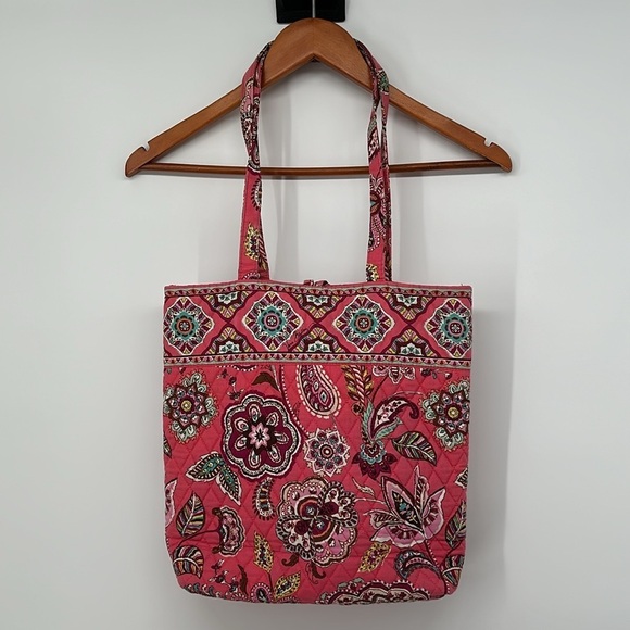 Vera Bradley Call Me Coral Large Tote with Toggle Closure - Picture 3 of 12